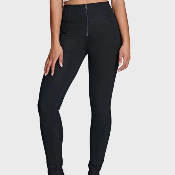 Prelove Women's Freddy's Pants Color Black Size US 6 - Picture 4 of 7